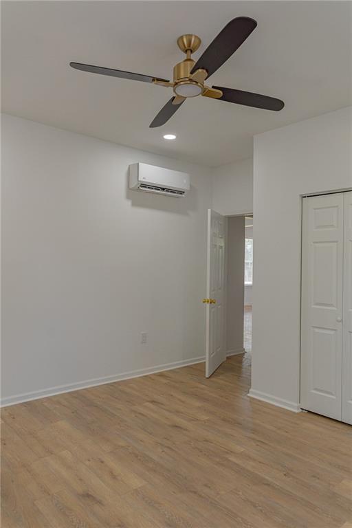 Building Photo - 817 Maple St