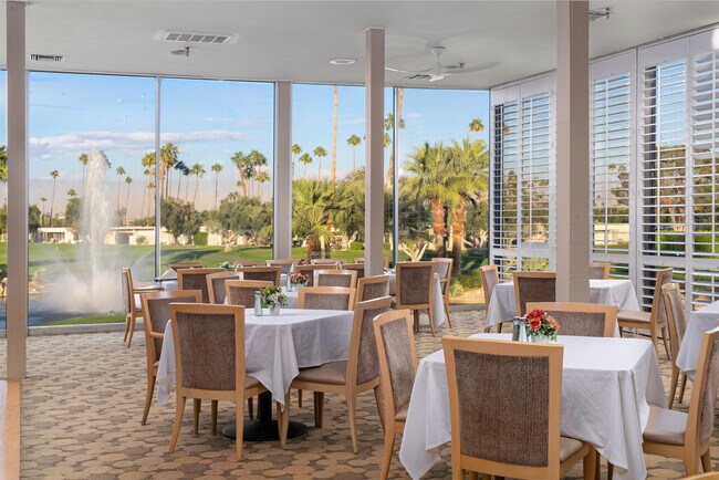 Building Photo - 449 Desert Lakes Dr