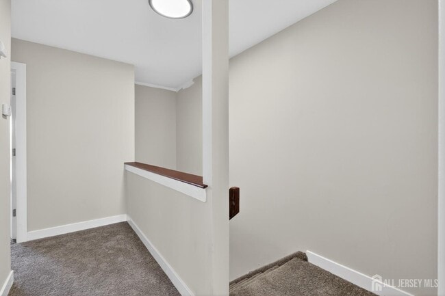 Building Photo - 172 Nathan Dr