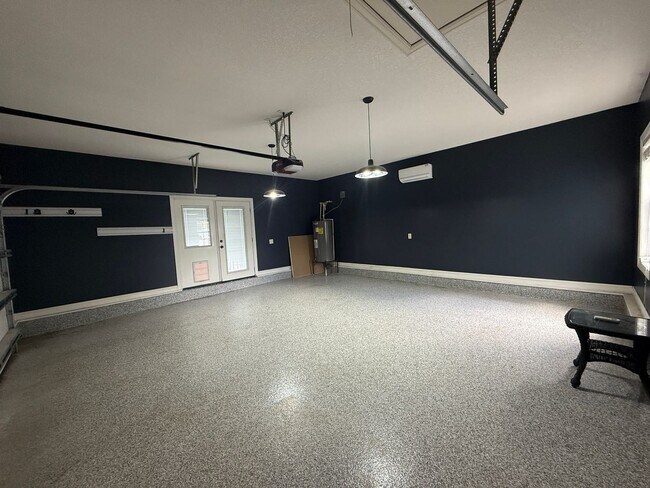 Building Photo - 131 Gallery Way