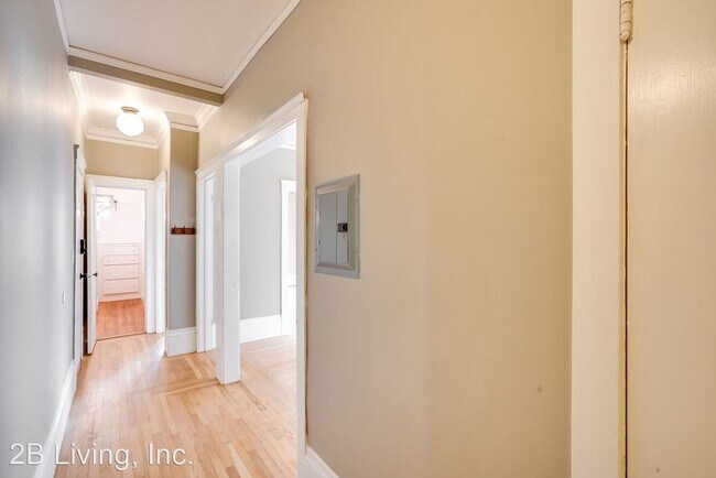 Building Photo - 333 Park View Terrace