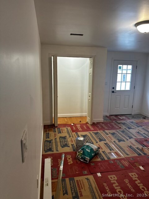 Building Photo - 281 Spring St