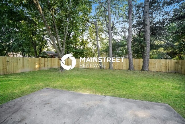 Building Photo - 4 Bedroom Pet-Friendly Home in MEMPHIS, TN with Main Street Renewal