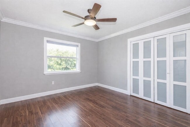 Building Photo - 5701 SW 136th St