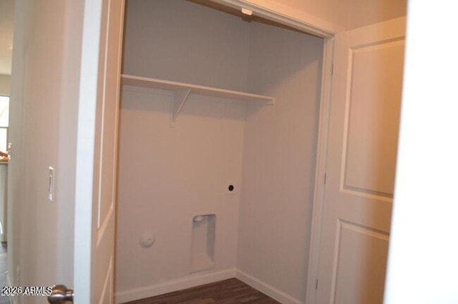 Building Photo - 2367 Oakmont Ln