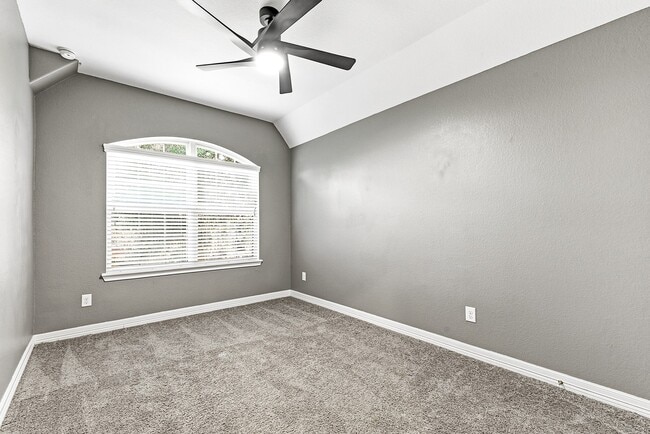 Building Photo - 29114 Weldons Forest Ct