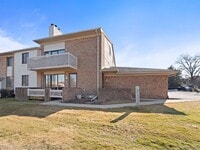 Building Photo - 6608 Maple Lakes Dr