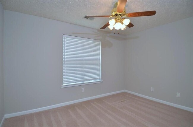 Building Photo - 2865 Cressington Bend NW