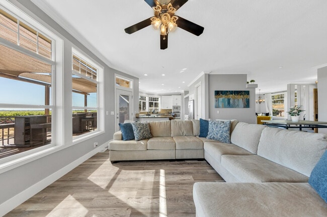 Building Photo - 53953 S River Rd