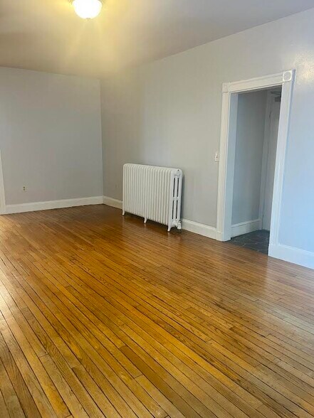 Very large living room; approx 25' x 15' - 11 Sherman St