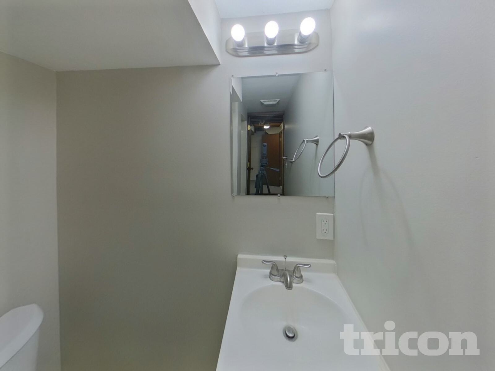 Building Photo - 2606 65th Ave N