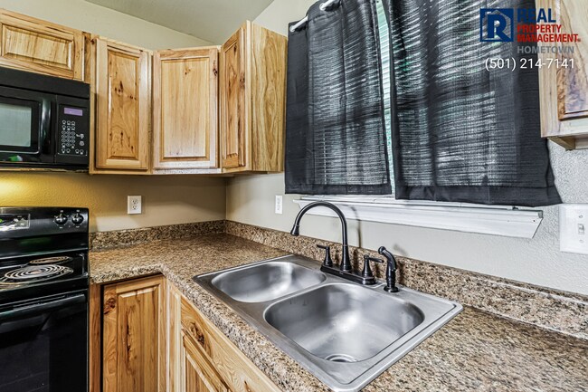 Building Photo - 3909 Tates Mill Rd