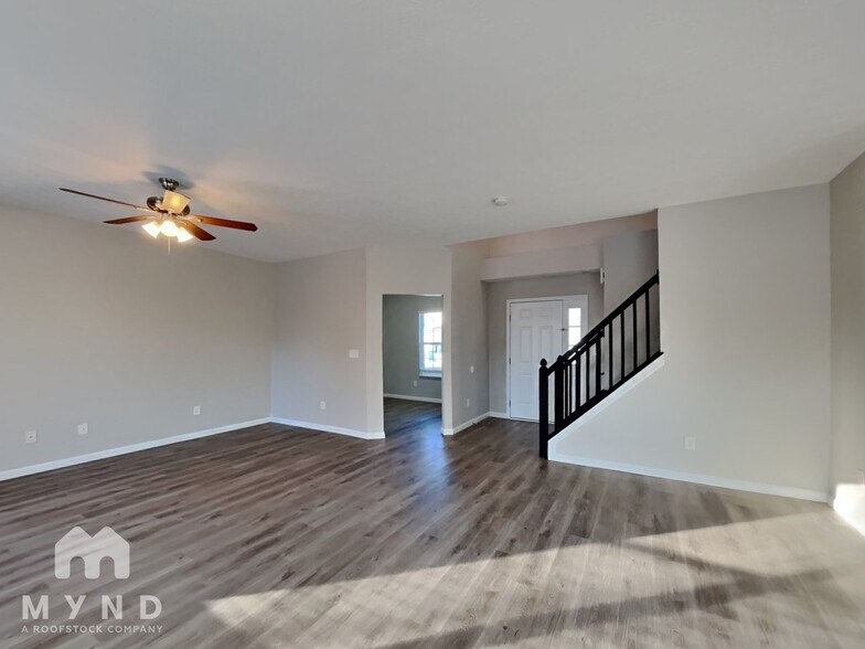 Building Photo - 1511 Danielle Rd