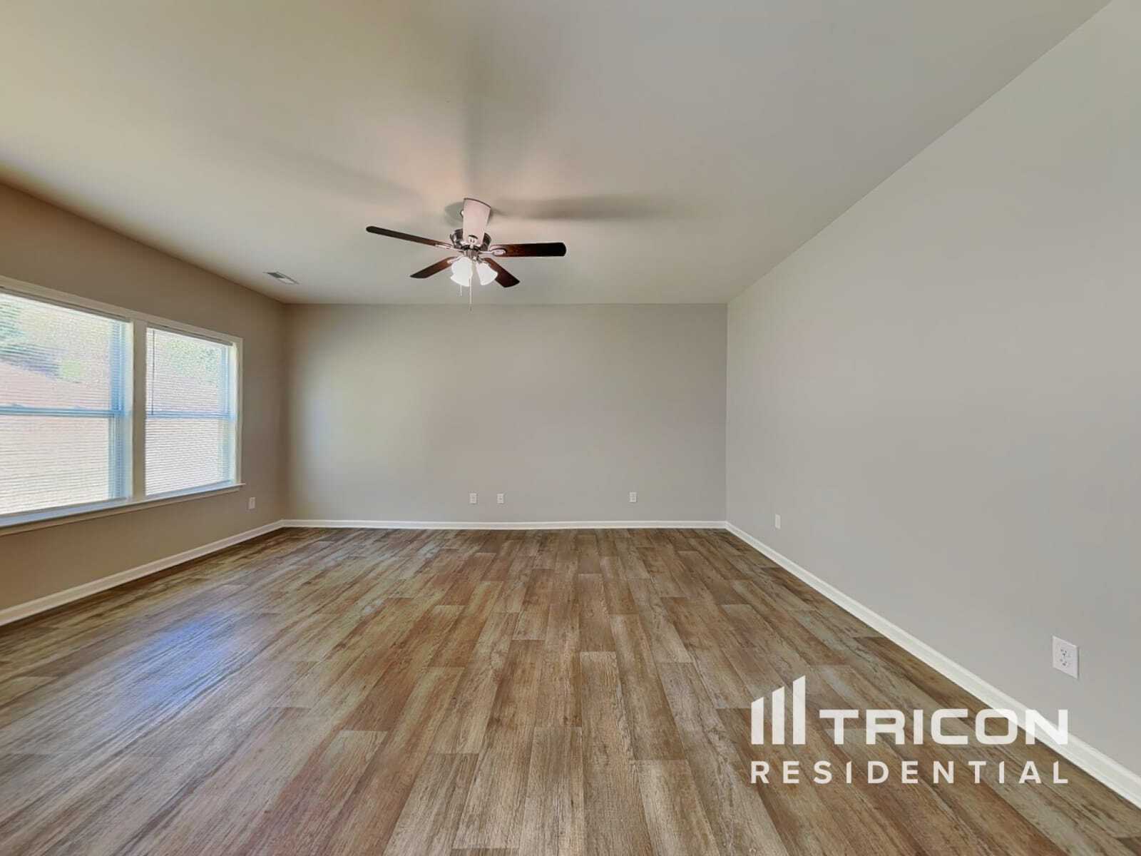 Building Photo - 4664 Wesmar Dr