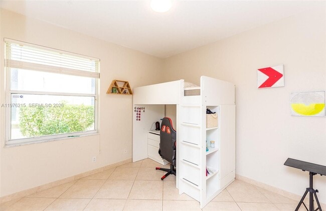 Building Photo - 3967 Nighthawk Dr