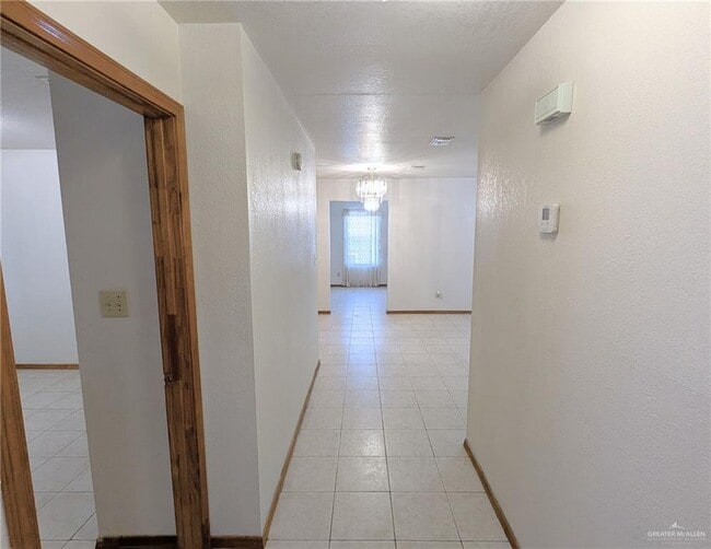 Building Photo - 301 Jessica Jane Ave