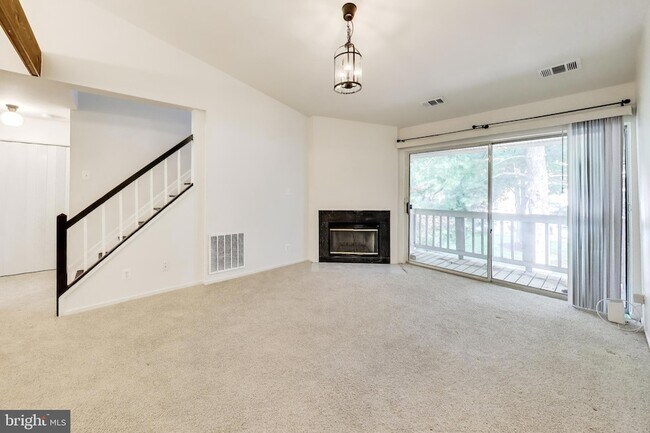 Building Photo - 13117 Wonderland Way