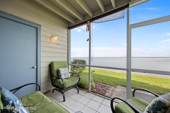 Building Photo - 7050 US-1