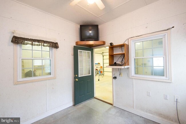 Building Photo - 110 Middle St