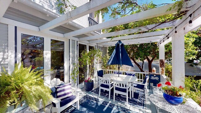 Building Photo - A Timeless Coronado Beach Cottage