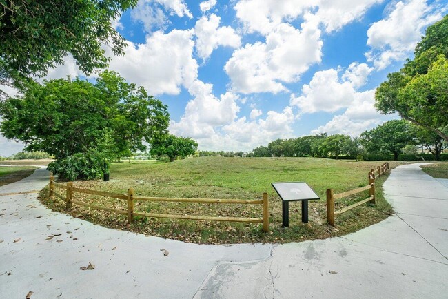 Building Photo - 11863 Wimbledon Cir