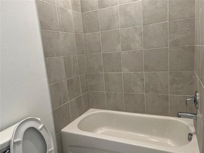 Building Photo - 11319 Burgundy Dr