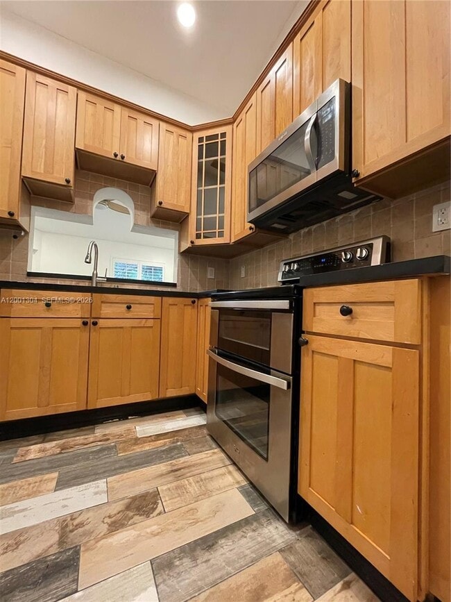 Building Photo - 11288 SW 9th Ct