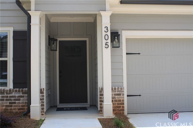 Building Photo - 305 Ridge Pointe Drive