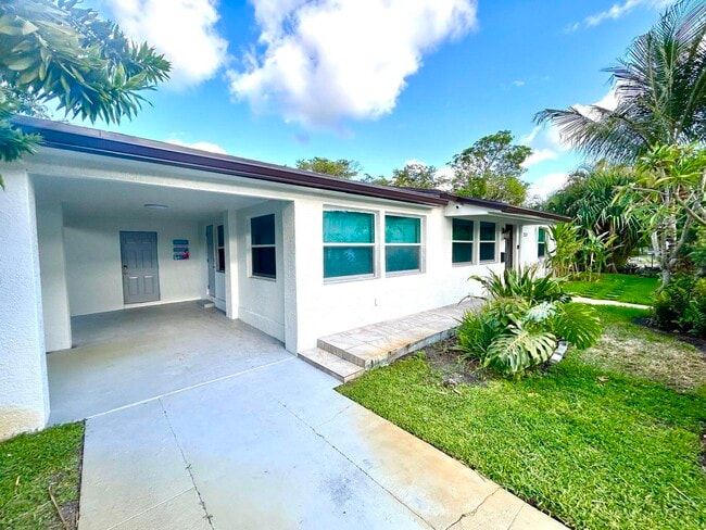 Primary Photo - 2520 Ridgeway Ave