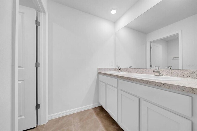 Building Photo - 13295 Mylion Wy