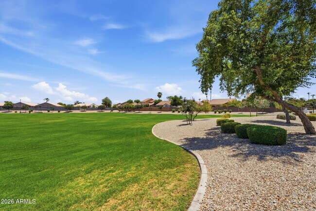Building Photo - 457 S Meadows Dr