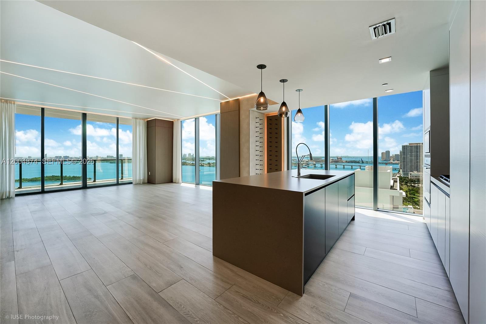 Building Photo - 788 NE 23rd St