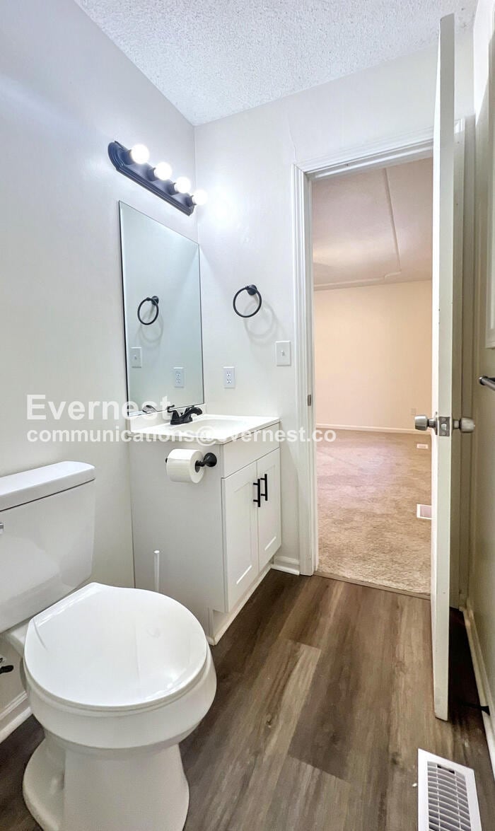 Building Photo - 325 Fawn Valley St