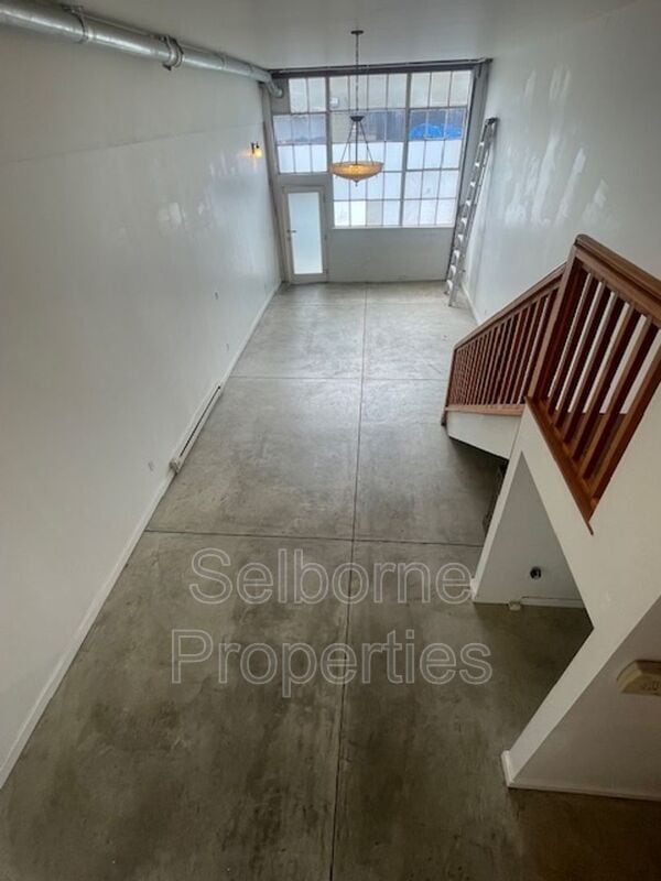 Building Photo - 5504 San Pablo Ave