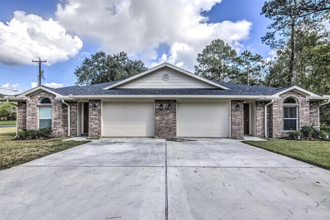 Building Photo - 200 Medic Ln
