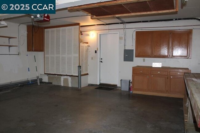 Building Photo - 151 Grenadine Way