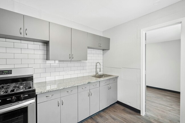 Building Photo - 1740 Arlington Ave