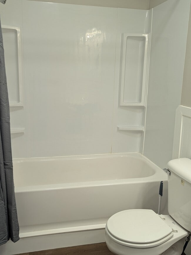 Building Photo - 3403 Kenbrooke Ct