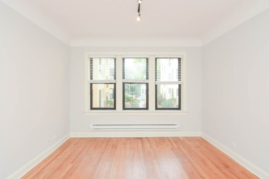 Building Photo - 2324 N Rockwell St