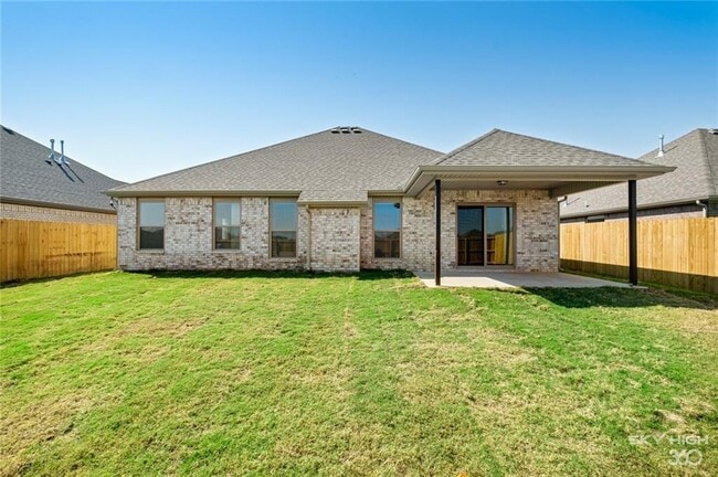Building Photo - 4446 W Barhem Dr