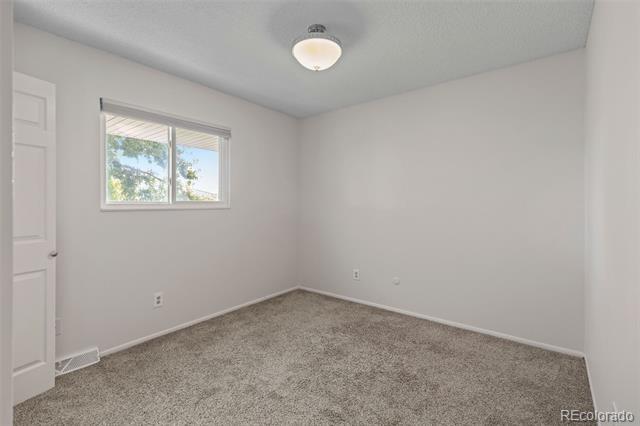 Building Photo - 9149 Mansfield Ave