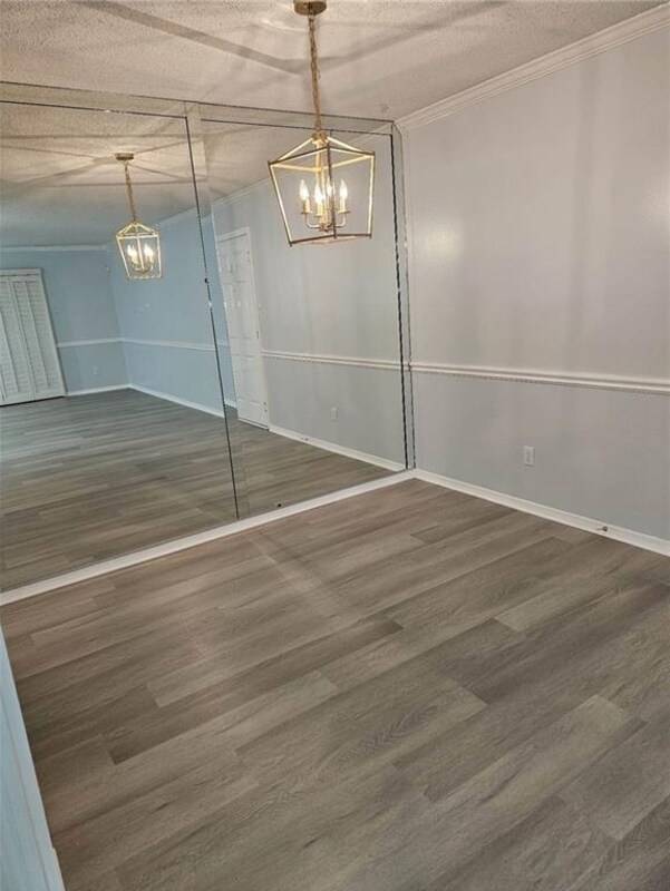 Building Photo - 1251 Henckley Ave