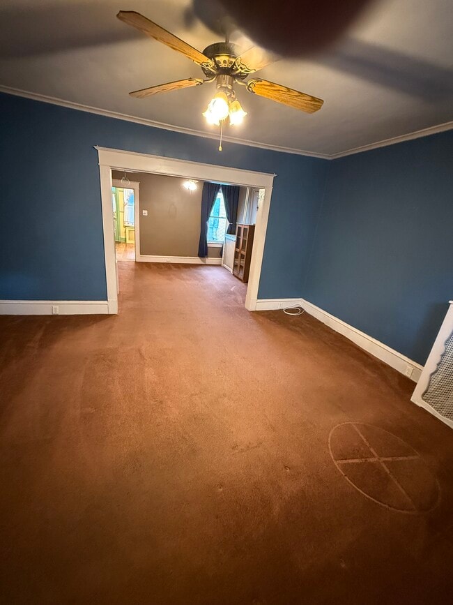 Building Photo - 409 E Mahanoy St