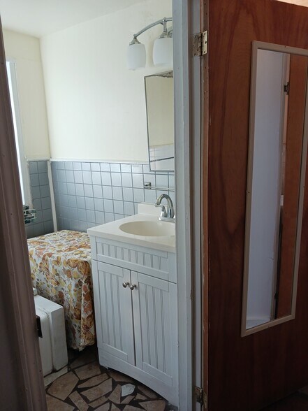 Building Photo - 1311 General Ogden St