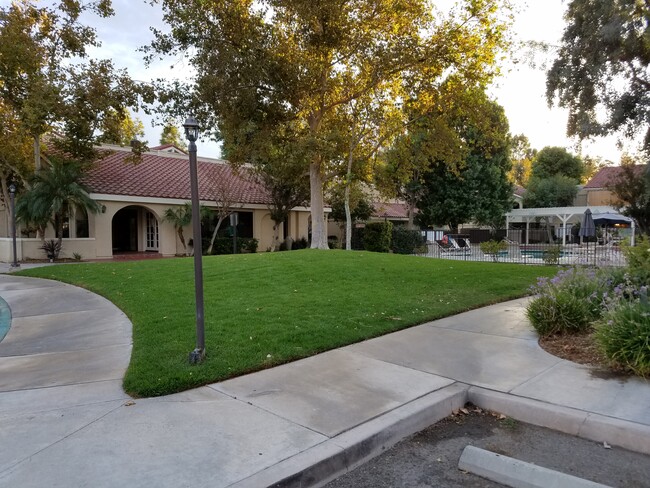 Building Photo - 27240 Luther Dr