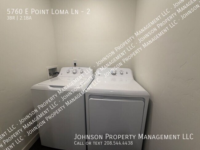 Building Photo - 5760 E Point Loma Ln