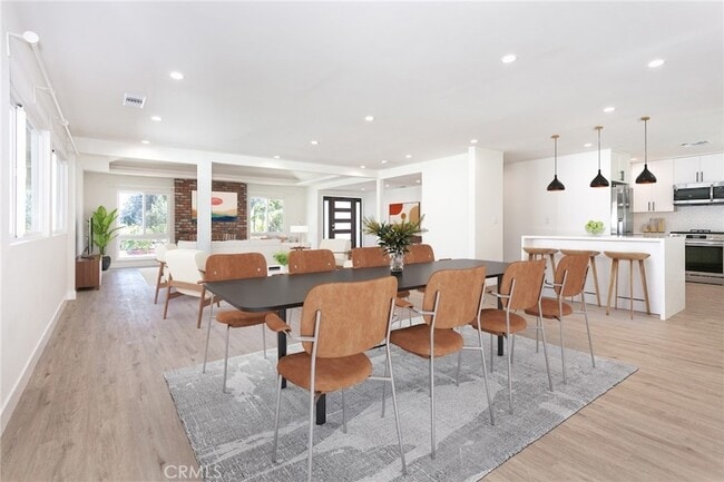 Building Photo - 6419 Valley Cir Terrace