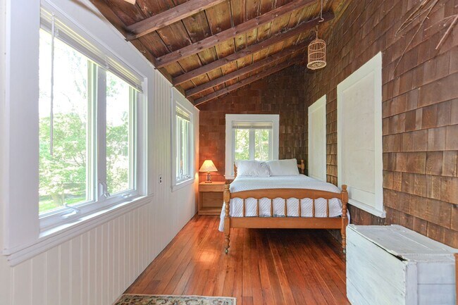 Building Photo - WINTER RENTAL: Squam Light