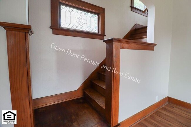 Building Photo - 1109 Park Ave