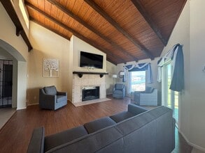 Building Photo - Turn-Key Riverfront Condo with Stunning Views!